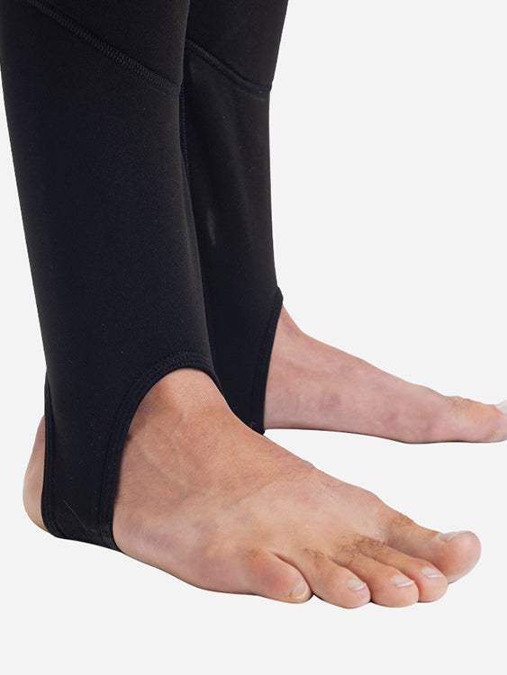 Fourth Element Arctic Mens Leggings Detail Feet Side